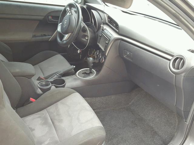 JTKJF5C79E3075495 - 2014 TOYOTA SCION TC 灰色 照片 5