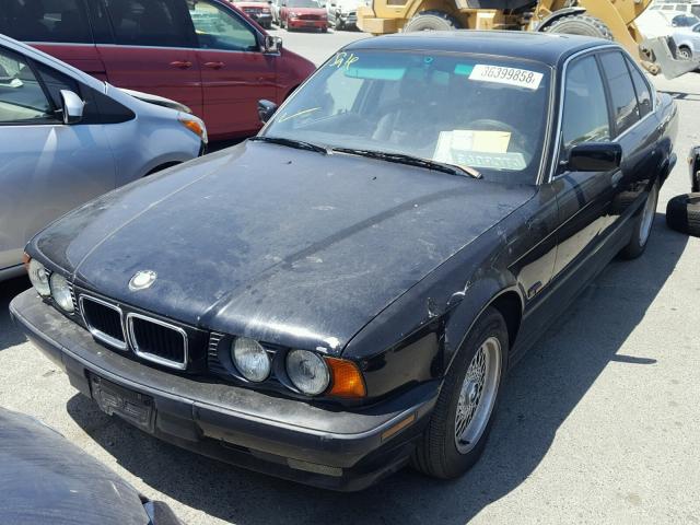 WBAHD6321SGK52631 - 1995 BMW 525 I AUTO BLACK photo 2