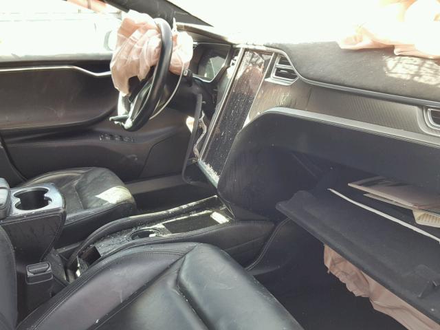 5YJSA1E24GF128923 - 2016 TESLA MODEL S WHITE photo 5