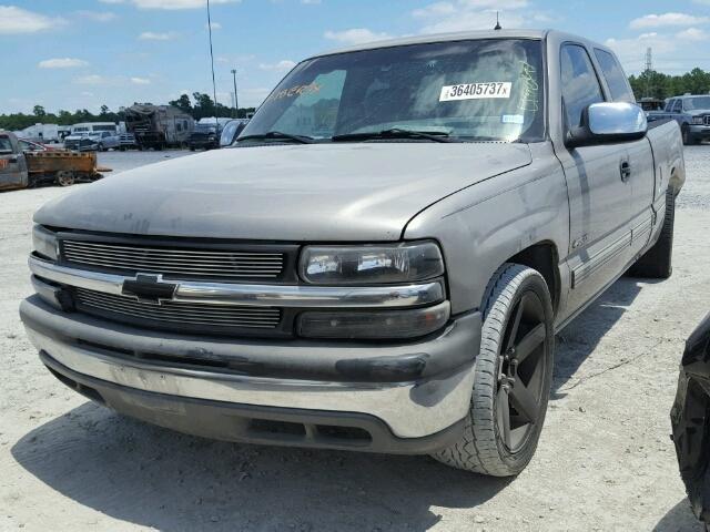 1GCEC19T31Z192088 - 2001 CHEVROLET SILVERADO SILVER photo 2