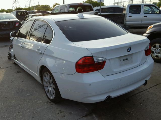 WBAVD53557A008885 - 2007 BMW 335 XI WHITE photo 3