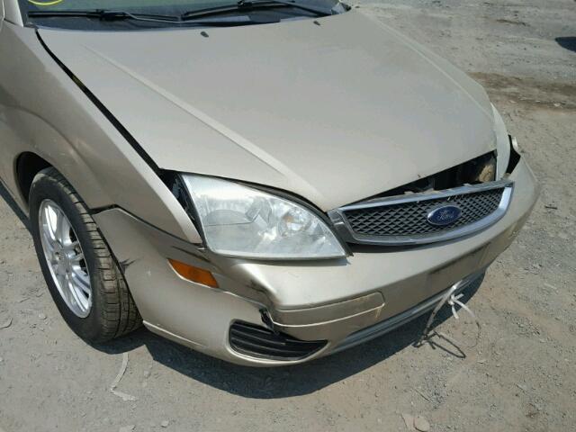 1FAFP34N26W169736 - 2006 FORD FOCUS ZX4 TAN photo 9