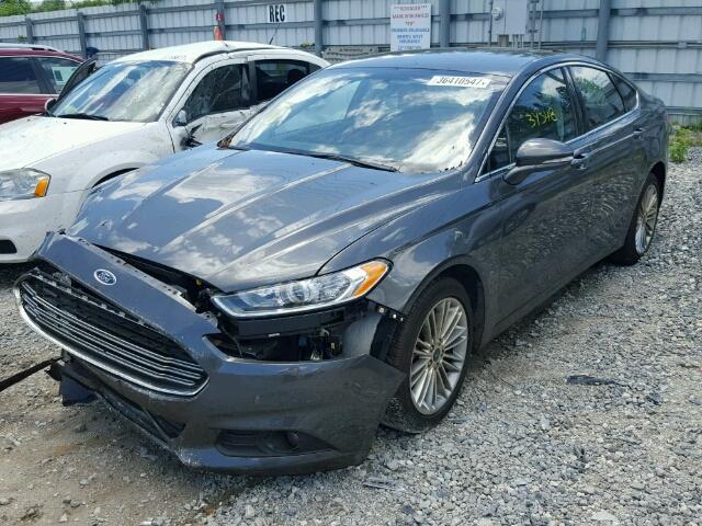 3FA6P0H92GR218305 - 2016 FORD FUSION SE GRAY photo 2