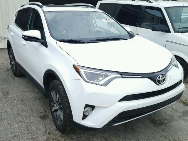 2T3WFREV2GW268541 - 2016 TOYOTA RAV4 白色 照片 1