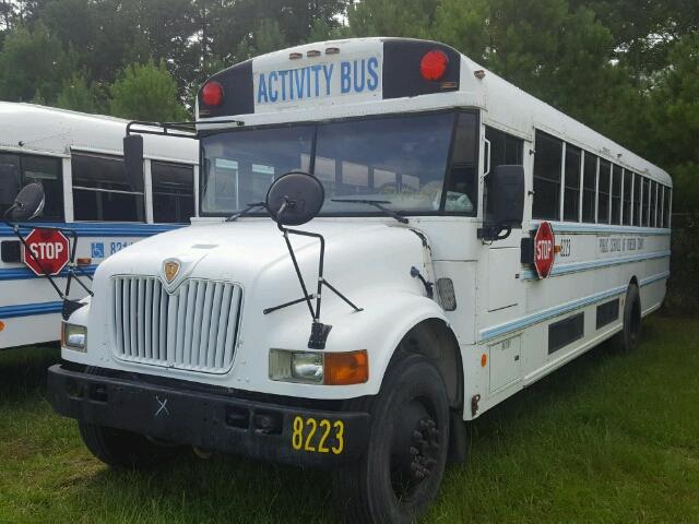 4DRBRABNX4B963541 - 2004 IC CORPORATION 3000 白色 照片 2