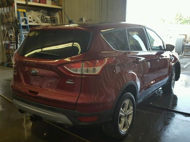 1FMCU9G93FUB06837 - 2015 FORD ESCAPE SE RED photo 4