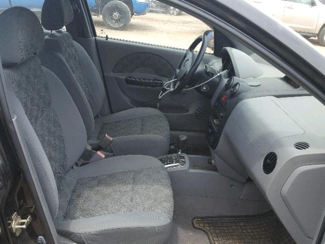 KL1TD52655B495508 - 2005 CHEVROLET AVEO BASE Սև լուսանկար 5