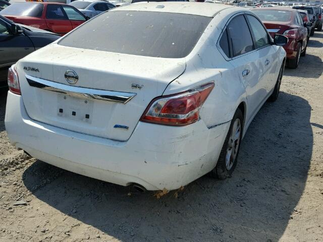 1N4AL3AP5DC105278 - 2013 NISSAN ALTIMA 2.5 WHITE photo 4