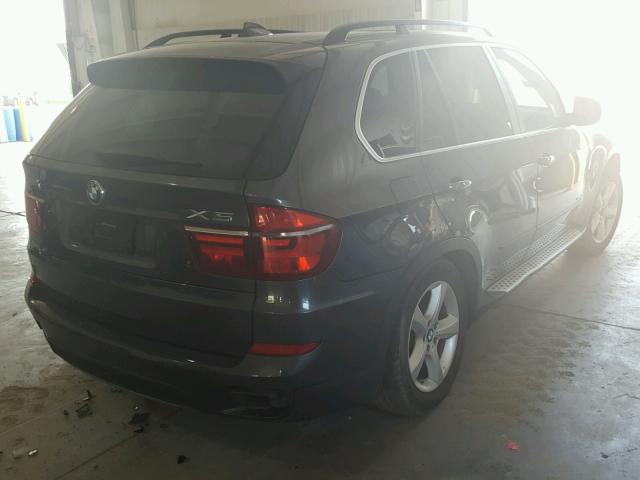 5UXZV8C58BL417591 - 2011 BMW X5 XDRIVE5 GRAY photo 4