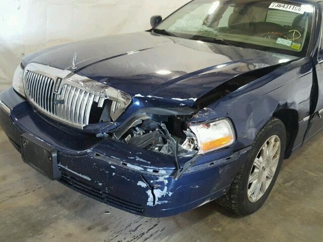 1LNHM82VX7Y619405 - 2007 LINCOLN TOWN CAR S BLUE photo 9