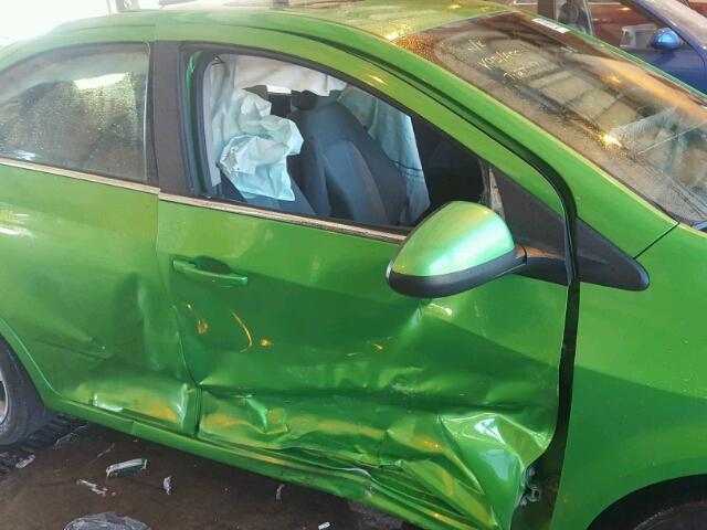 1G1JC5SB1F4118446 - 2015 CHEVROLET SONIC LT GREEN photo 9