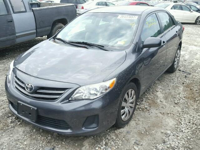 2T1BU4EE7DC125369 - 2013 TOYOTA COROLLA BA GRAY photo 2