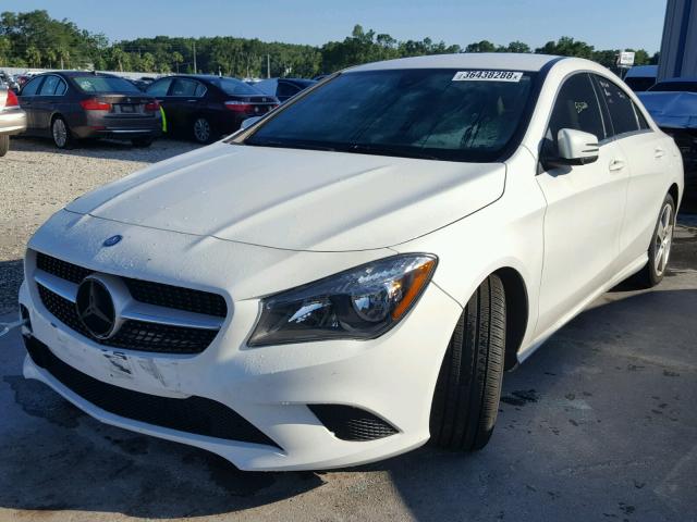 WDDSJ4GB5GN298696 - 2016 MERCEDES-BENZ CLA 250 4M WHITE photo 2