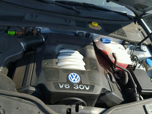 WVWRH63B81P296944 - 2001 VOLKSWAGEN PASSAT GLX BLUE photo 7