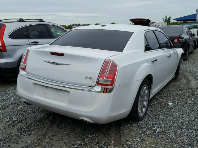 2C3CCAEG3EH379941 - 2014 CHRYSLER 300C WHITE photo 4