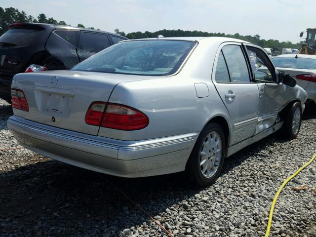 WDBJF82J01X058382 - 2001 MERCEDES-BENZ E 320 4MAT SILVER photo 4