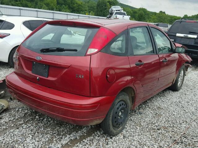 3FAFP37323R175660 - 2003 FORD FOCUS ZX5 RED photo 4