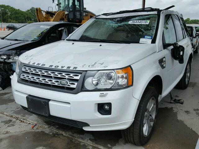 SALFR2BN8CH291625 - 2012 LAND ROVER LR2 HSE WHITE photo 2