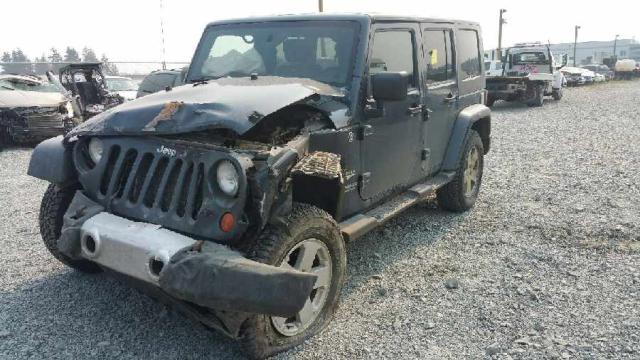 1J4GA59178L613709 - 2008 JEEP WRANGLER U GRAY photo 2