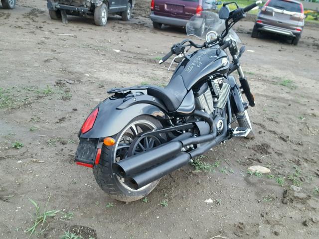 5VPGA36N7B3004775 - 2011 VICTORY MOTORCYCLES VEGAS 8-BA BLACK photo 4