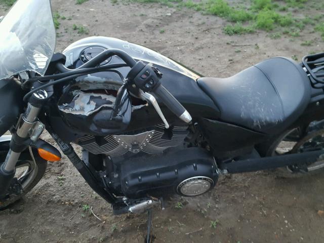 5VPGA36N7B3004775 - 2011 VICTORY MOTORCYCLES VEGAS 8-BA BLACK photo 6