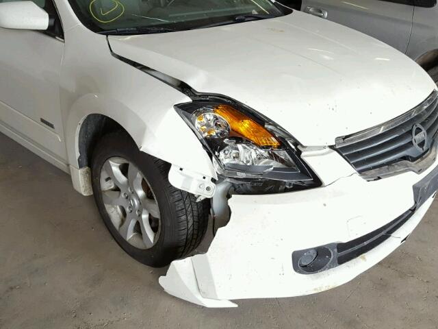 1N4CL21E77C227016 - 2007 NISSAN ALTIMA HYB WHITE photo 9