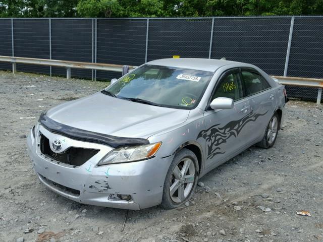 JTNBE46K573084833 - 2007 TOYOTA CAMRY NEW SILVER photo 2