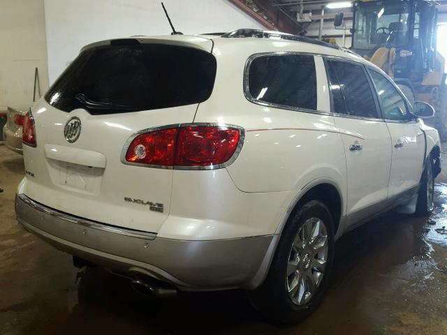 5GAKVCED8BJ181287 - 2011 BUICK ENCLAVE CX WHITE photo 4