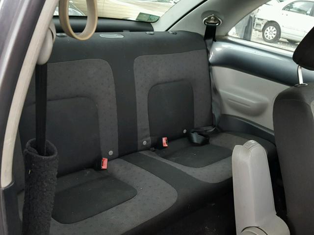 3VWCK21C62M413341 - 2002 VOLKSWAGEN NEW BEETLE ნაცრისფერი ფოტო 6