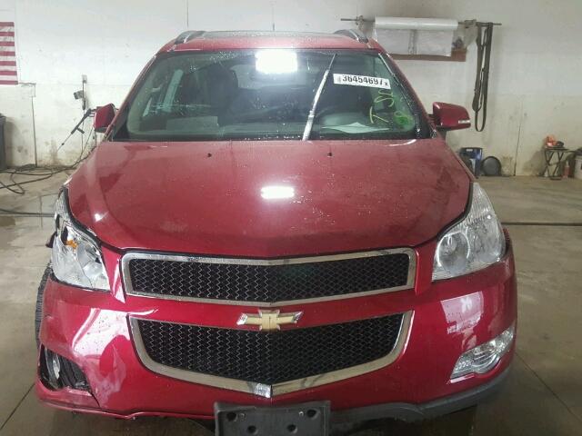 1GNKRJED8CJ275153 - 2012 CHEVROLET TRAVERSE 2 BURGUNDY photo 9