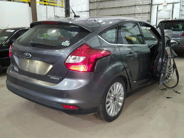 1FAHP3N20CL423681 - 2012 FORD FOCUS TITA GRAY photo 4