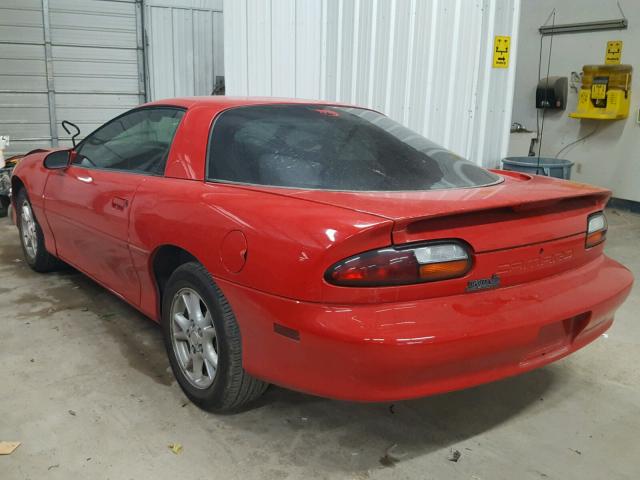 2G1FP22K822112023 - 2002 CHEVROLET CAMARO RED photo 3