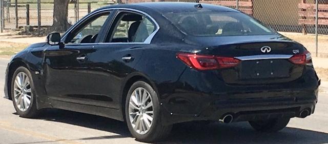 JN1EV7AP3JM350571 - 2018 INFINITI Q50 LUXE BLACK photo 3