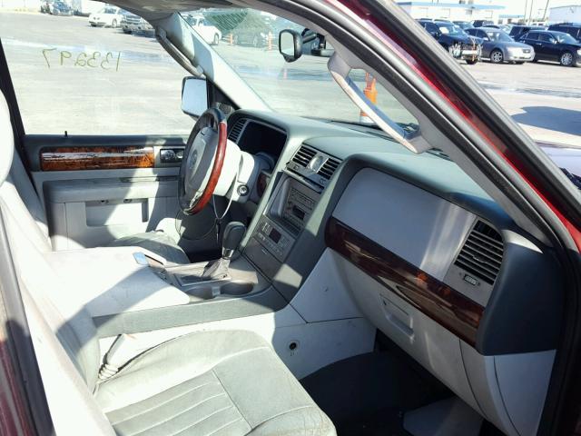 5LMFU27R34LJ21195 - 2004 LINCOLN NAVIGATOR MAROON photo 5