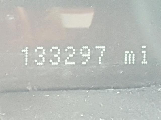 5LMFU27R34LJ21195 - 2004 LINCOLN NAVIGATOR MAROON photo 8