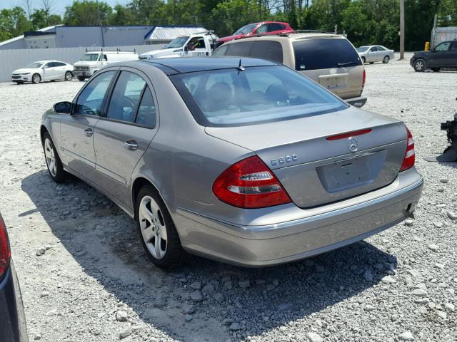 WDBUF70J63A296222 - 2003 MERCEDES-BENZ E 500 SILVER photo 3