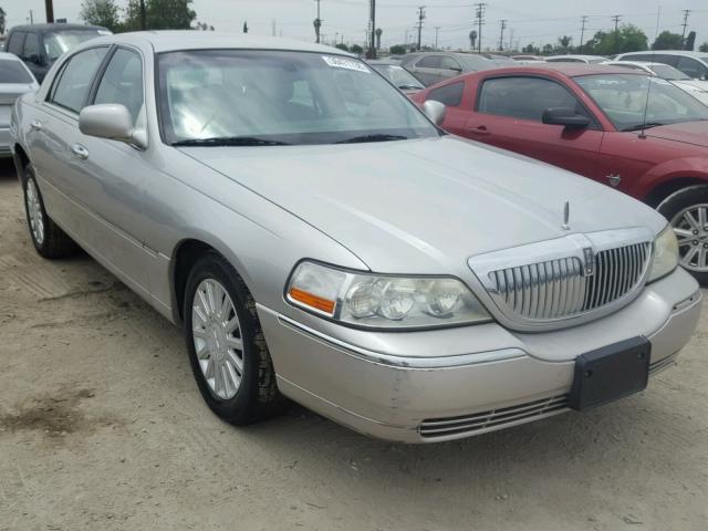 1LNHM81W95Y667789 - 2005 LINCOLN TOWN CAR S SILVER photo 1