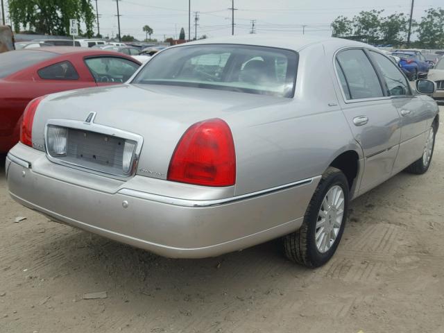 1LNHM81W95Y667789 - 2005 LINCOLN TOWN CAR S SILVER photo 4