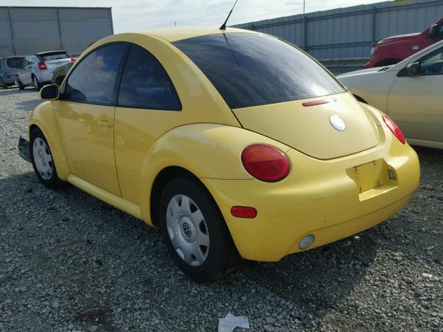 3VWBK21CX3M427384 - 2003 VOLKSWAGEN NEW BEETLE 黄色 照片 3