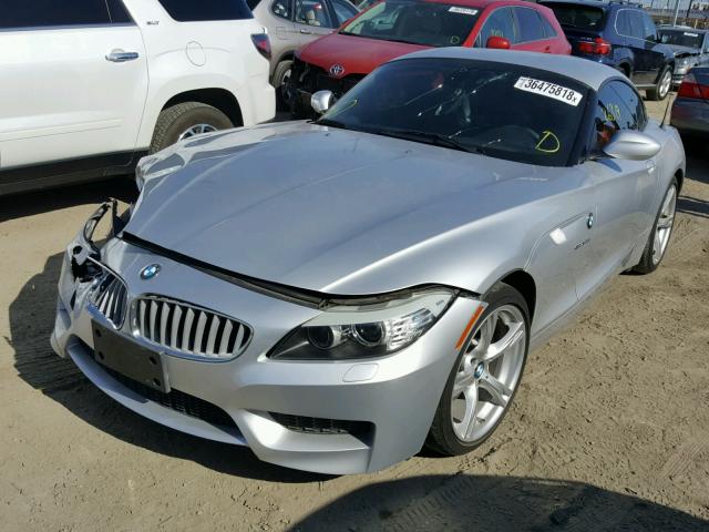 WBALM7C52DE385634 - 2013 BMW Z4 SDRIVE3 SILVER photo 2