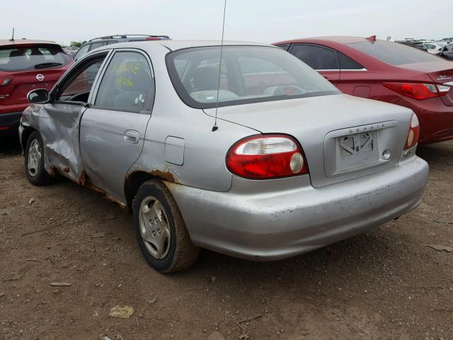 KNAFB121715028024 - 2001 KIA SEPHIA BAS SILVER photo 3