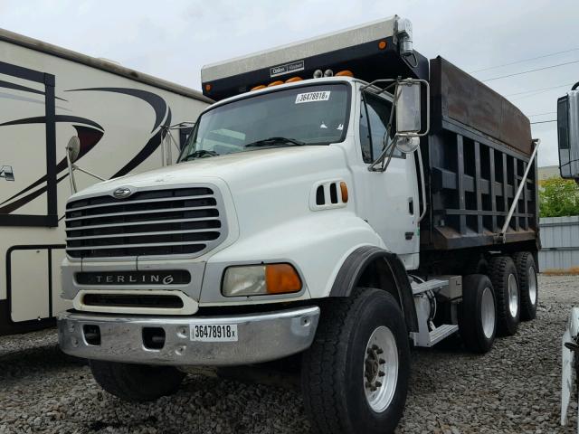 2FZHAWDA66AV47652 - 2006 STERLING TRUCK LT 8500 WHITE photo 2