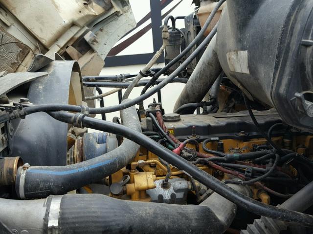 2FZHAWDA66AV47652 - 2006 STERLING TRUCK LT 8500 WHITE photo 7