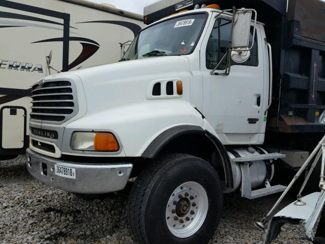 2FZHAWDA66AV47652 - 2006 STERLING TRUCK LT 8500 WHITE photo 9
