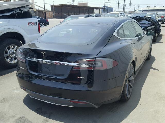 5YJSA1CN5DFP13597 - 2013 TESLA MODEL S BLACK photo 4