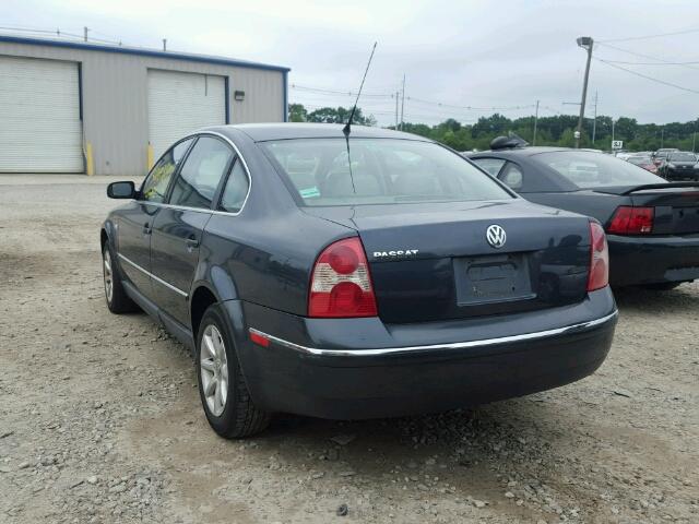 WVWPD63B94E082760 - 2004 VOLKSWAGEN PASSAT BLUE photo 3