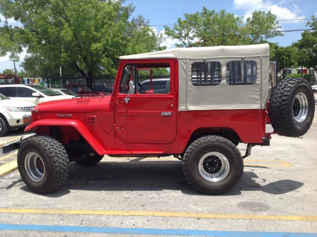 FJ40246003 - 1977 TOYOTA FJ LNDCRUI RED photo 10