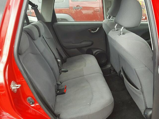 JHMGE88289S044381 - 2009 HONDA FIT RED photo 6