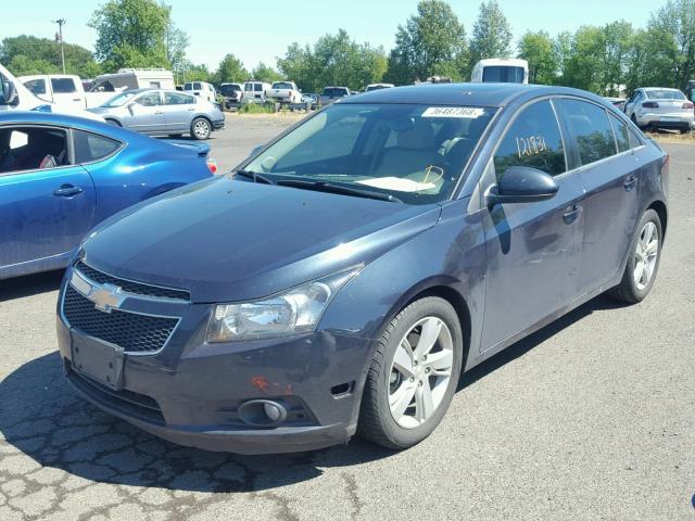 1G1P75SZ7E7205440 - 2014 CHEVROLET CRUZE PURPLE photo 2