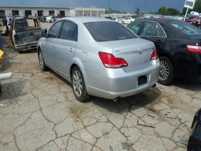 4T1BK36B56U080731 - 2006 TOYOTA AVALON XL SILVER photo 3